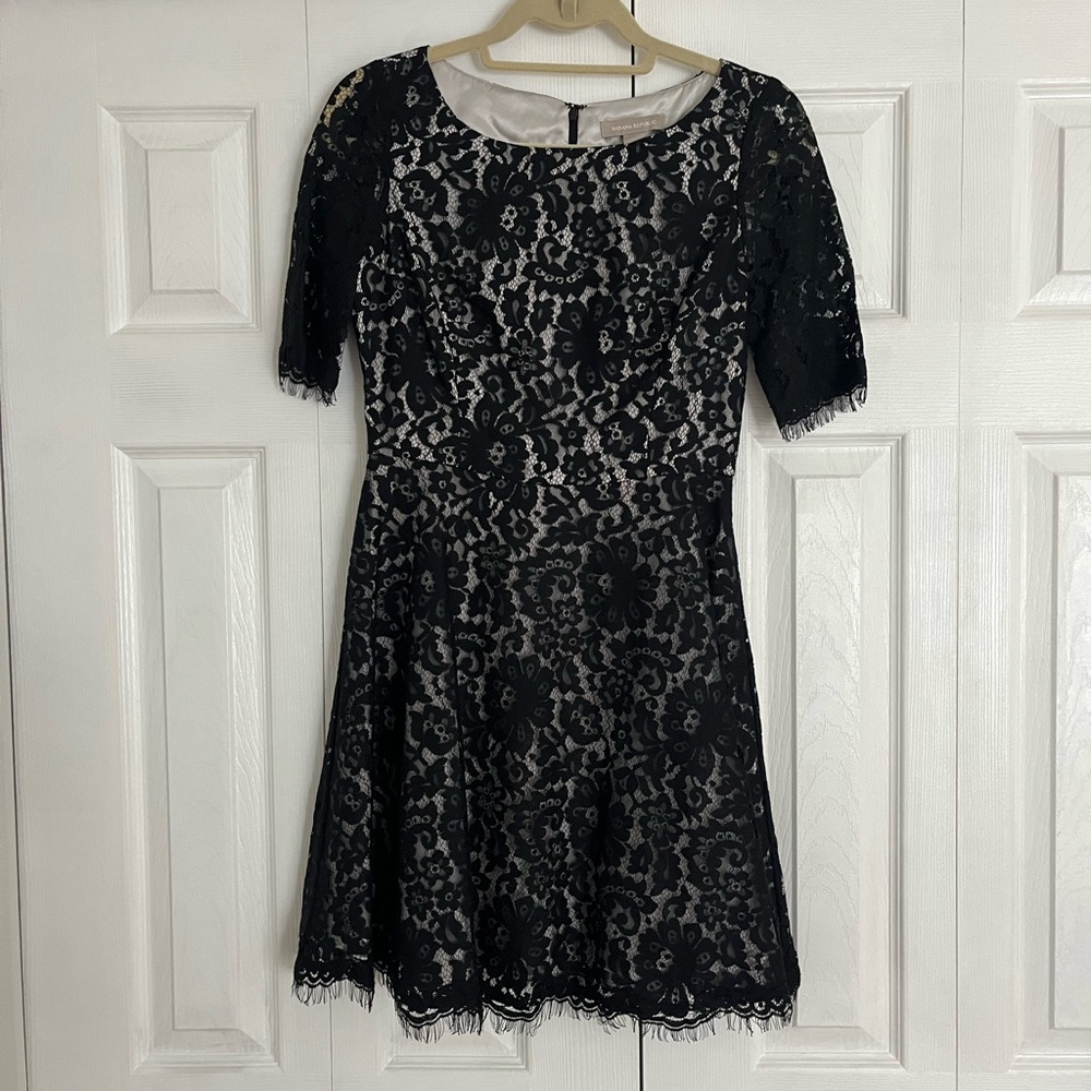 Banana Republic like new black lace dress Size 0
